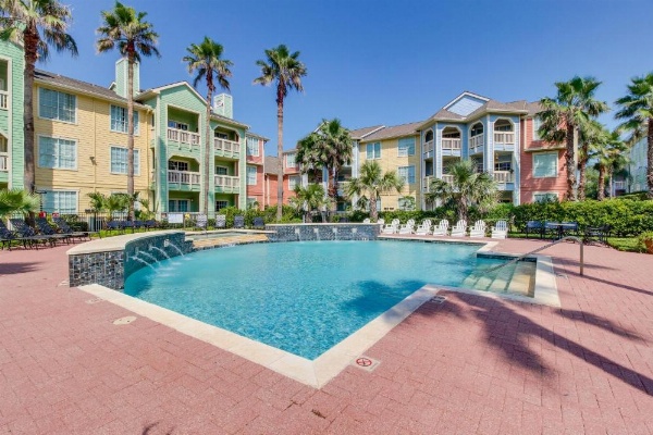 The Dawn Condominiums image 17